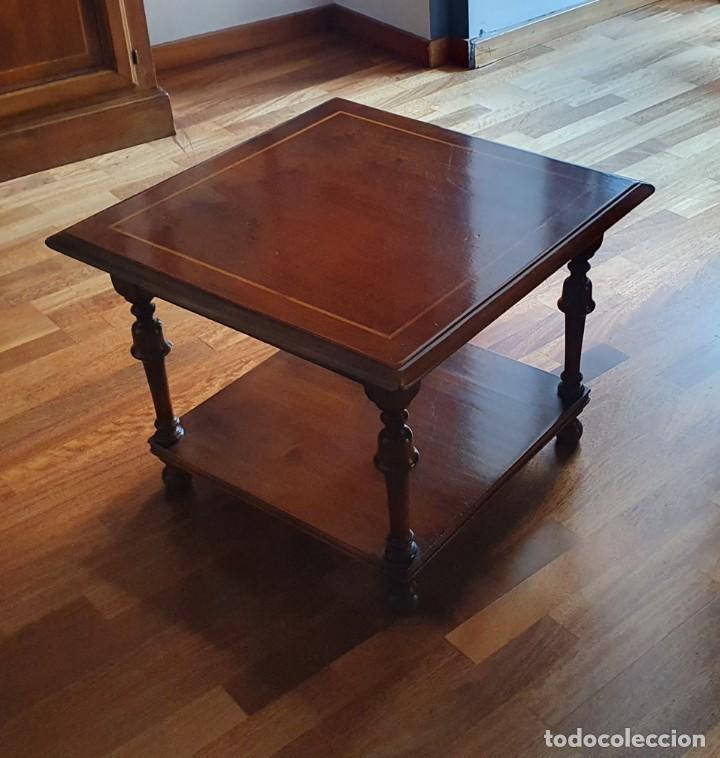 Antig&uuml;edades: MESA AUXILIAR MADERA DE VALENT&Iacute; - Foto 1