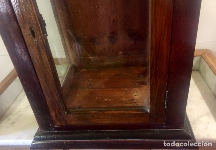 Antig&uuml;edades: Capilla hornacina de madera. - Foto 6