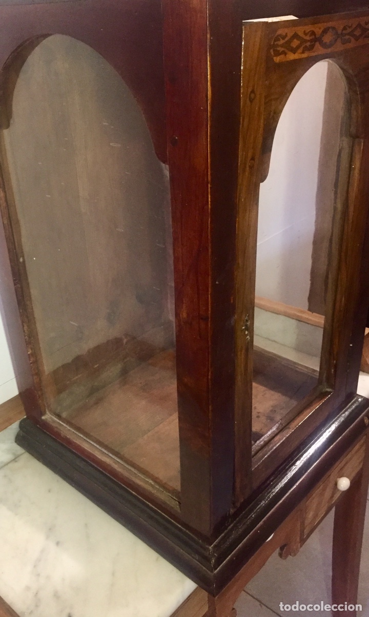 Antig&uuml;edades: Capilla hornacina de madera. - Foto 8