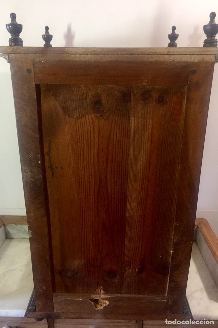 Antig&uuml;edades: Capilla hornacina de madera. - Foto 15