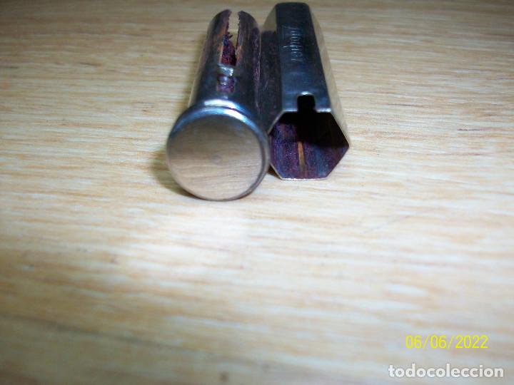 Antig&uuml;edades: ANTIGUO LAPIZ DE LABIOS - Foto 3