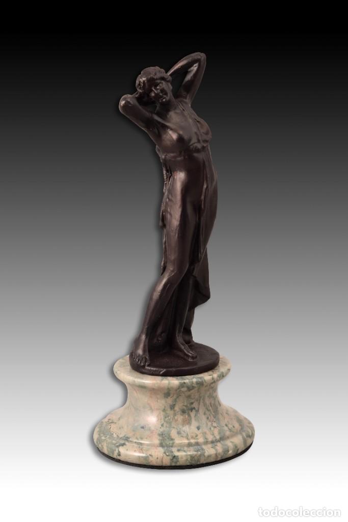 Antig&uuml;edades: ESCULTURA DAMA EN PIE - Foto 5