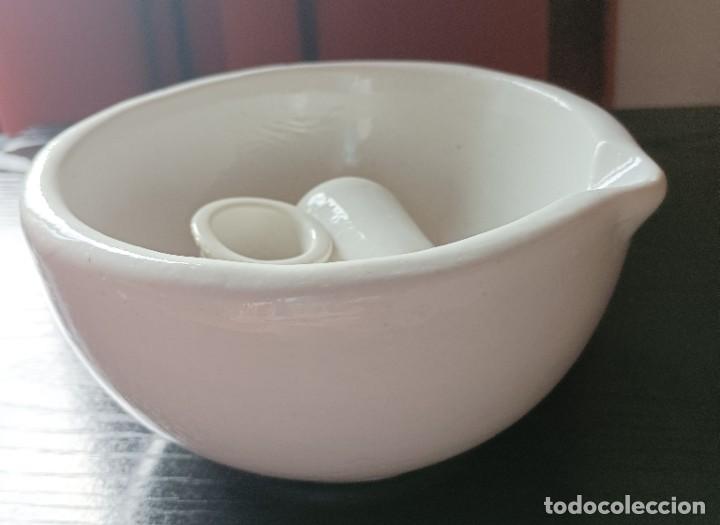 Antig&uuml;edades: MORTERO O ALMIREZ DE LOZA BLANCO - Foto 1