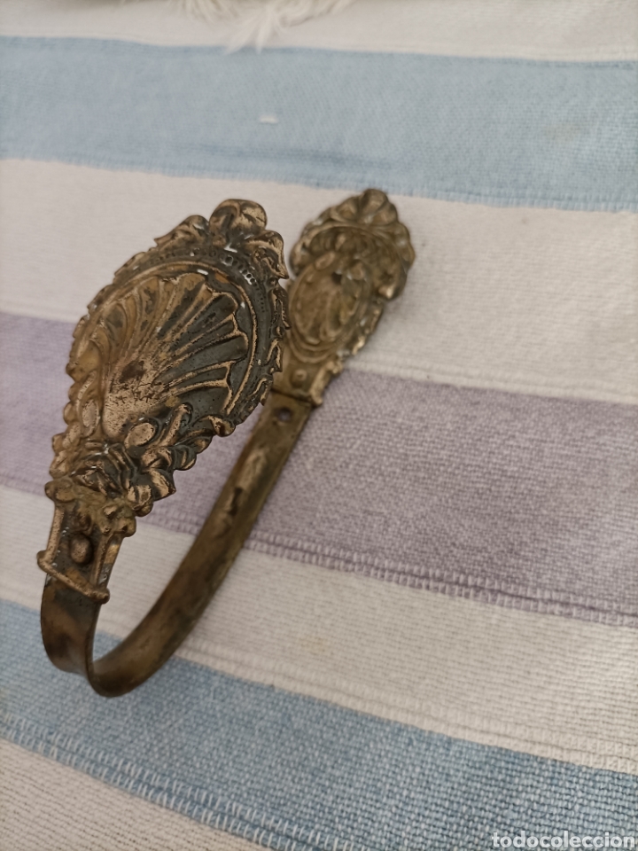 Oggetti Antichi: Percha metal. 14 cms