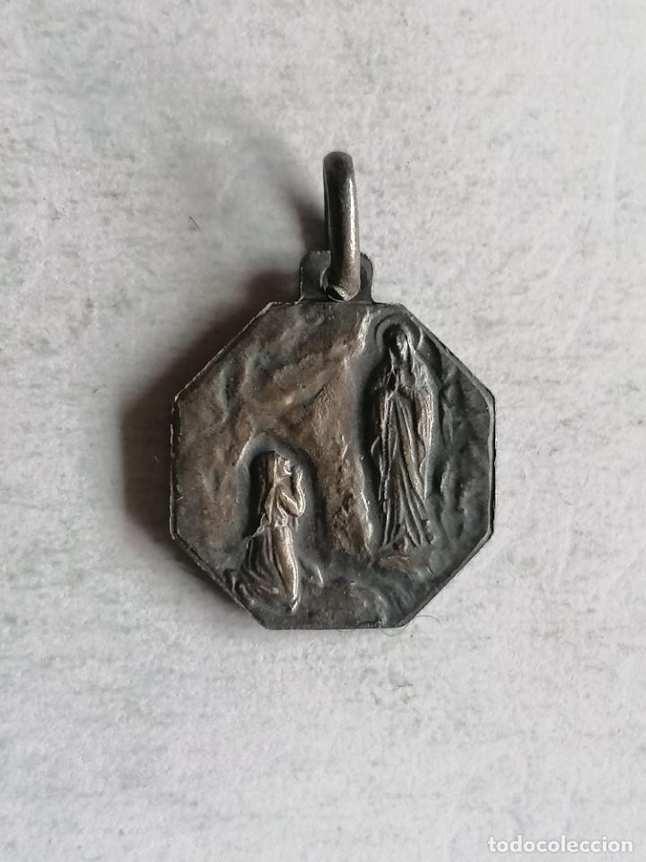 Antig&uuml;edades: MEDALLA VIRGEN DE LOURDES - Foto 1