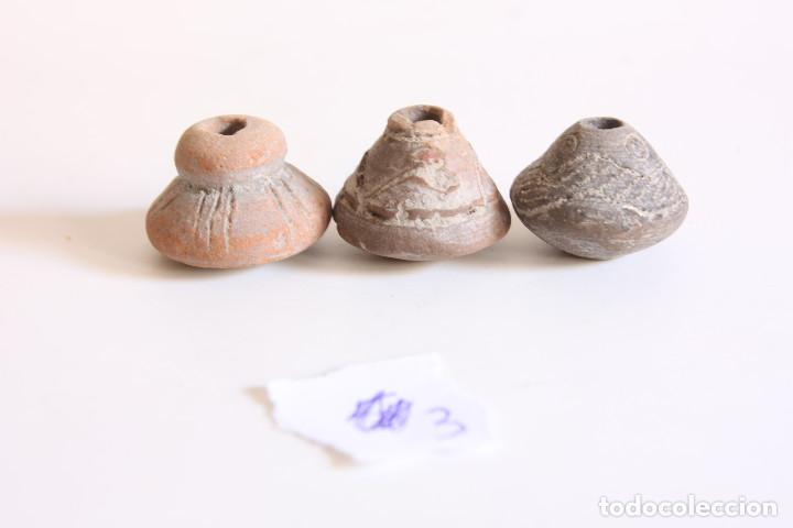 Antig&uuml;edades: Arqueolog&iacute;a. Lote de 3 fusayolas precolombinas muy decoradas. Cultura maya. Originales. Lote 3