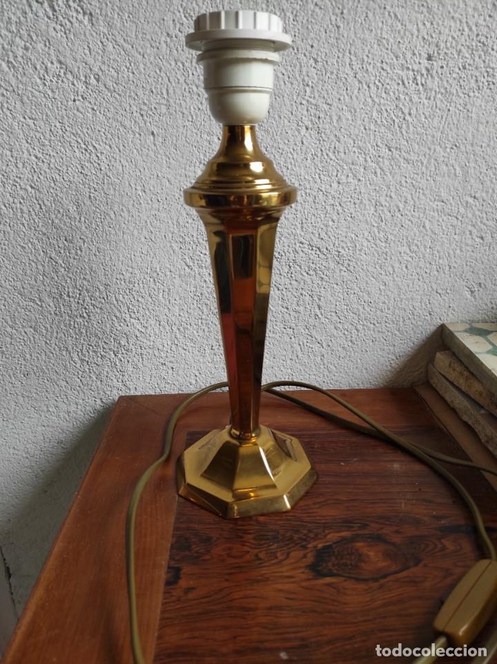 Antig&uuml;edades: Pie de lampara - Foto 2