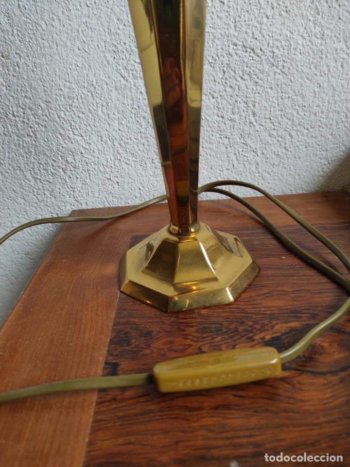 Antig&uuml;edades: Pie de lampara - Foto 4