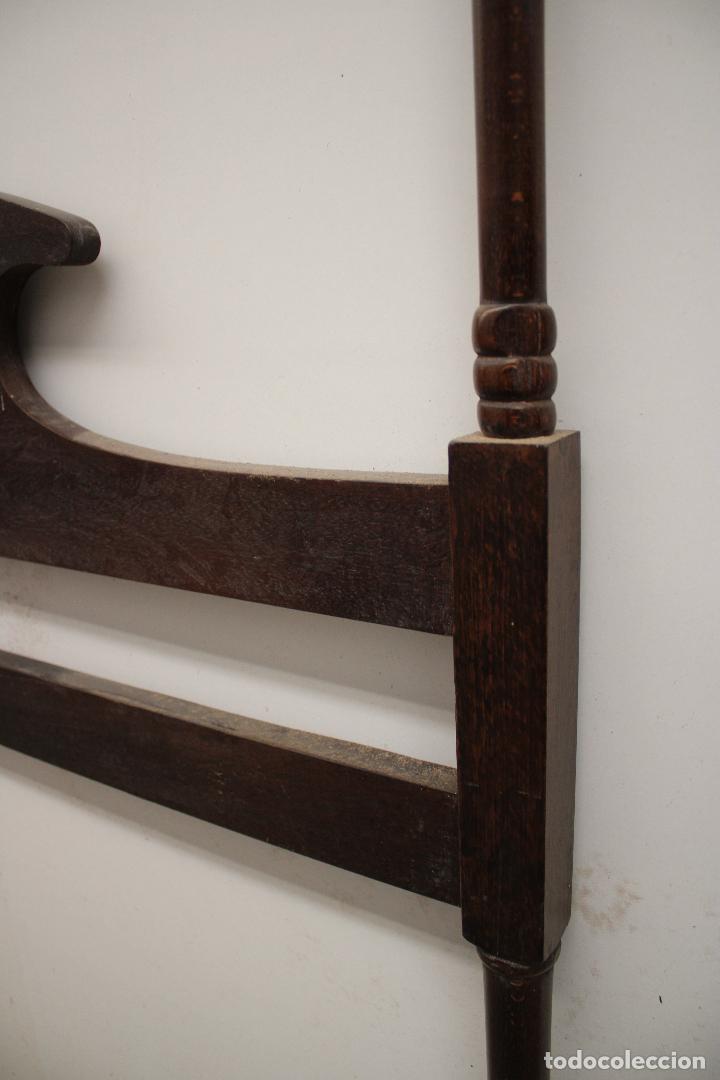 Antig&uuml;edades: cabecero de cama de madera - Foto 4