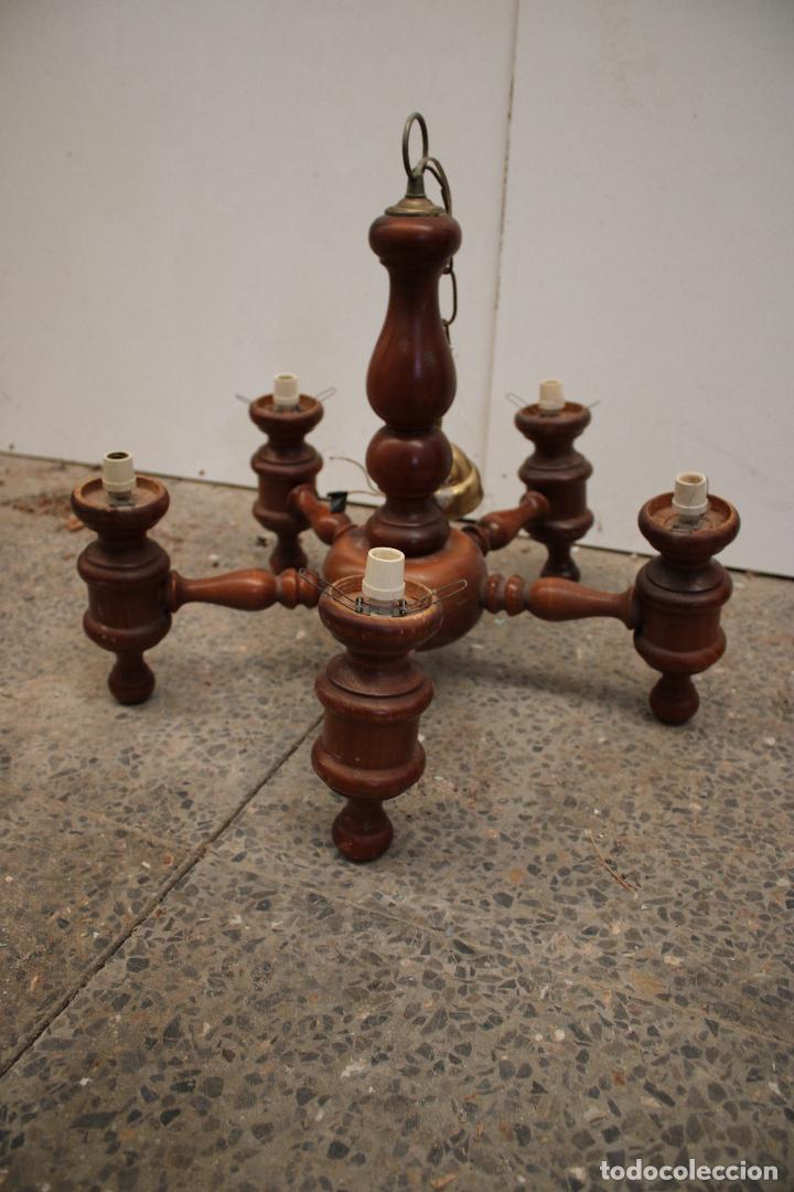 Antig&uuml;edades: lampara de techo de madera - Foto 3