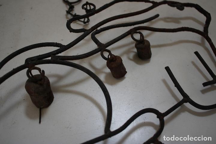 Antig&uuml;edades: conejo campanas cencerros - Foto 2