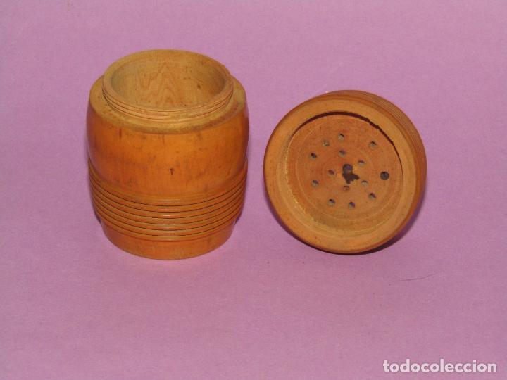 Antig&uuml;edades: Antiguo Salero de Madera Maciza - Foto 3