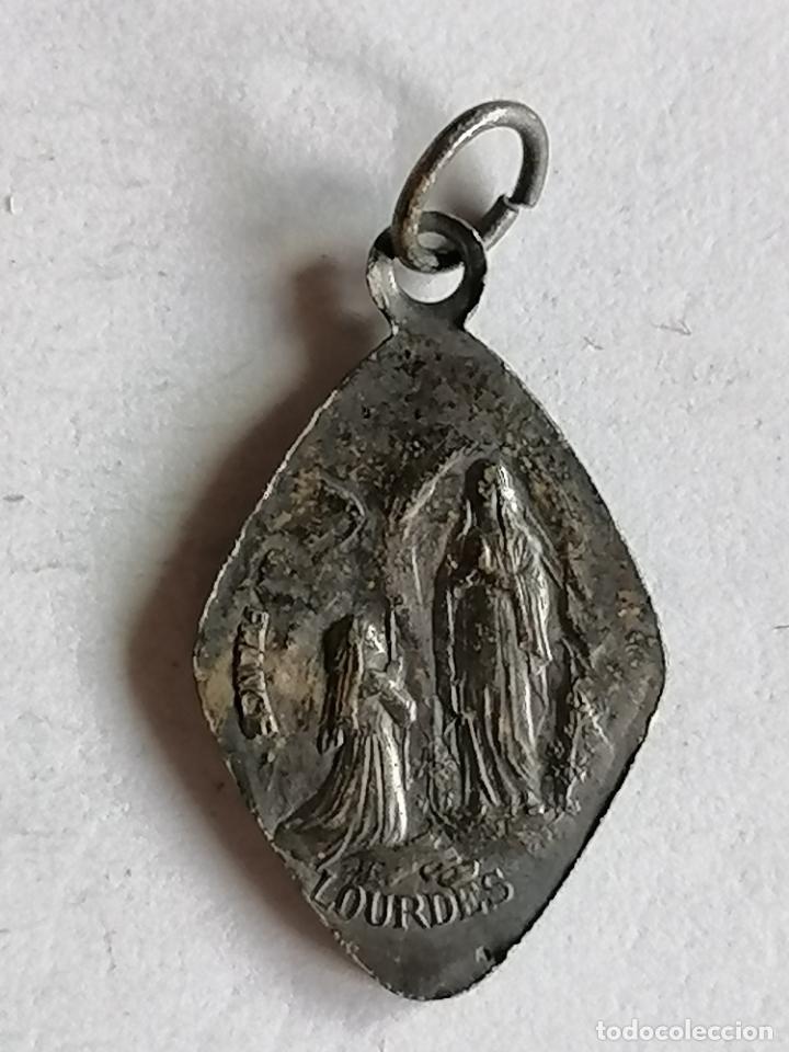 Antig&uuml;edades: MEDALLA, VIRGEN DE LOURDES - Foto 1
