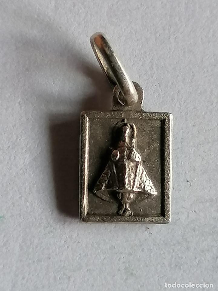 Antig&uuml;edades: MEDALLA, VIRGEN Y SAGRADO CORAZON - Foto 1