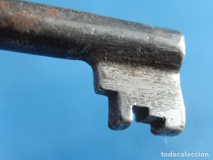 Antig&uuml;edades: Peque&ntilde;a llave. Sin m&aacute;s datos. - Foto 5