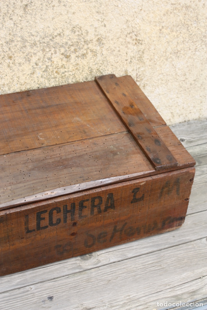 Antig&uuml;edades: Caja de madera Leche Condensada La Lechera. - Foto 17