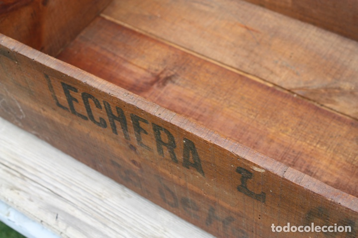 Antig&uuml;edades: Caja de madera Leche Condensada La Lechera. - Foto 24