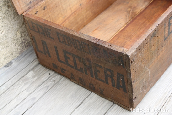 Antig&uuml;edades: Caja de madera Leche Condensada La Lechera. - Foto 27