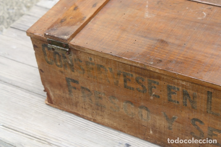 Antig&uuml;edades: Caja de madera Leche Condensada La Lechera. - Foto 29