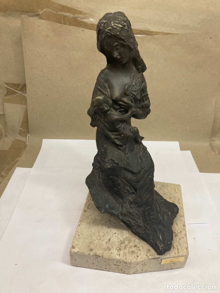 Antig&uuml;edades: Figura bronceada con peana piedra - Foto 2