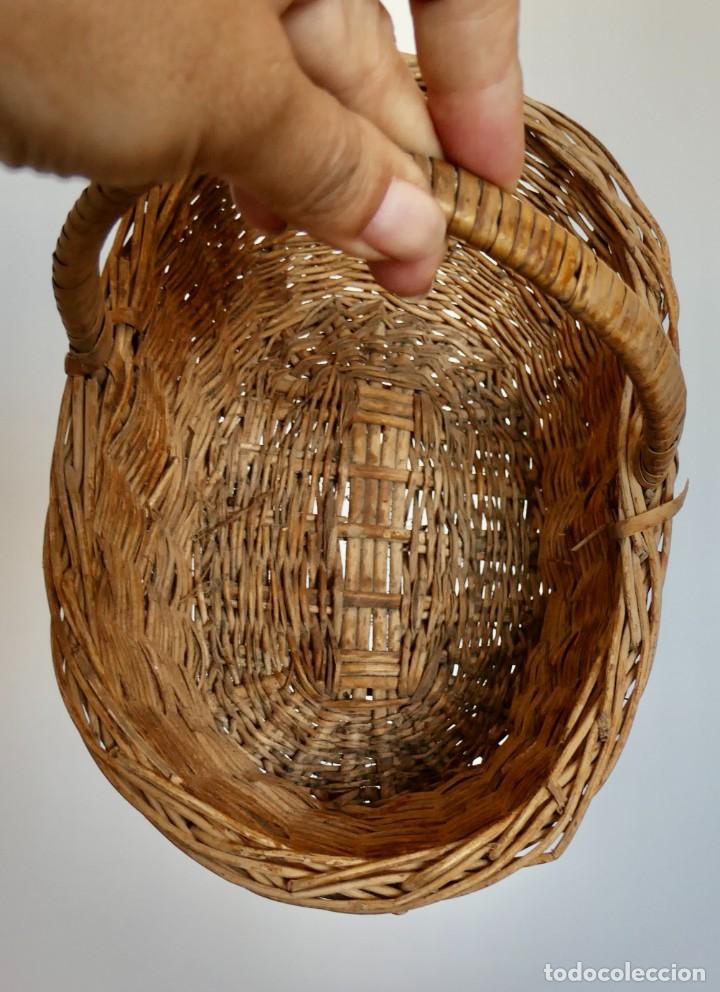 Antig&uuml;edades: 5 ANTIGUAS CESTAS DE MIMBRE - Foto 5