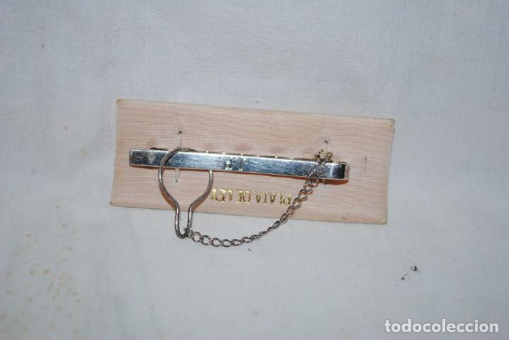 Antig&uuml;edades: PISACORBATAS DE PLATA . - Foto 1