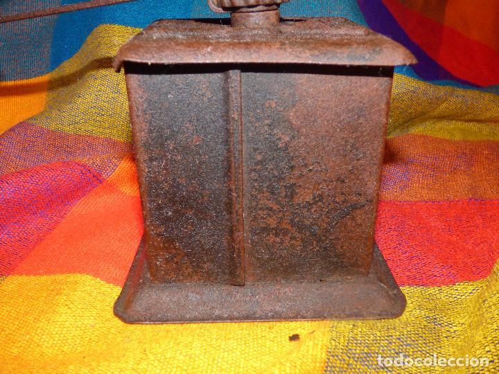 Antig&uuml;edades: Molinillo de hierro. - Foto 5