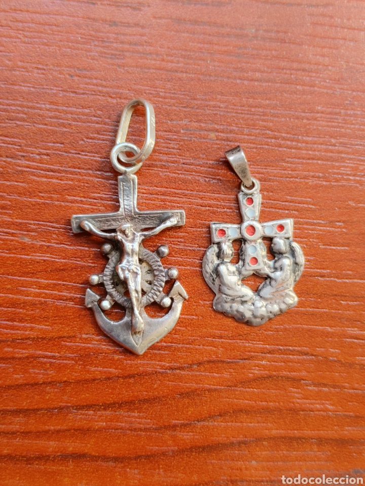Antig&uuml;edades: Dos medallitas en plata. - Foto 3