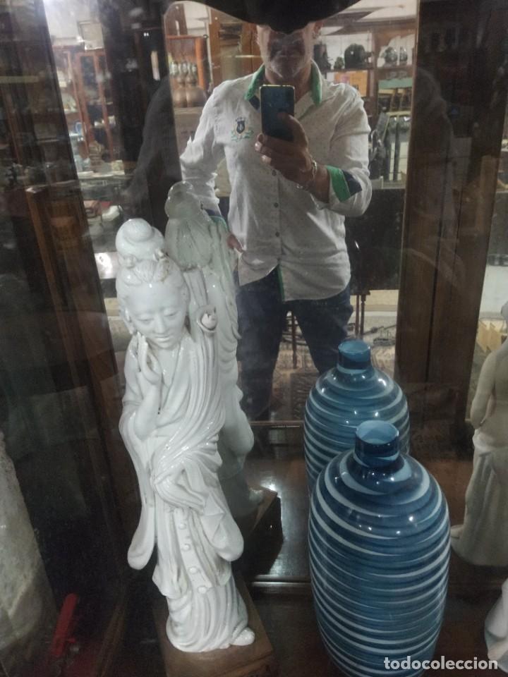 Antig&uuml;edades: VITRINA de MADERA casta&ntilde;o . ART DECO . - Foto 4