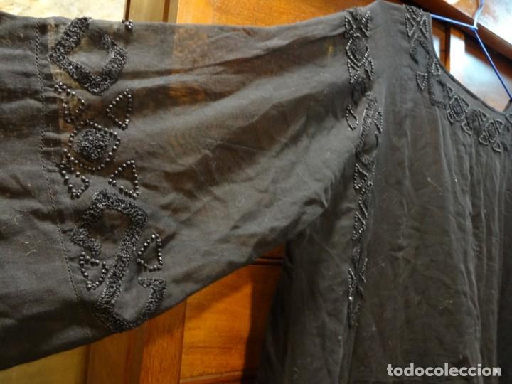Antig&uuml;edades: vestido de epoca, mujer en negro. REF-9273. ca9 - Foto 2