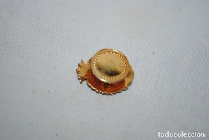Antig&uuml;edades: ESCUDO DE CADIZ DE PLATA Y ESMALTADO . - Foto 4