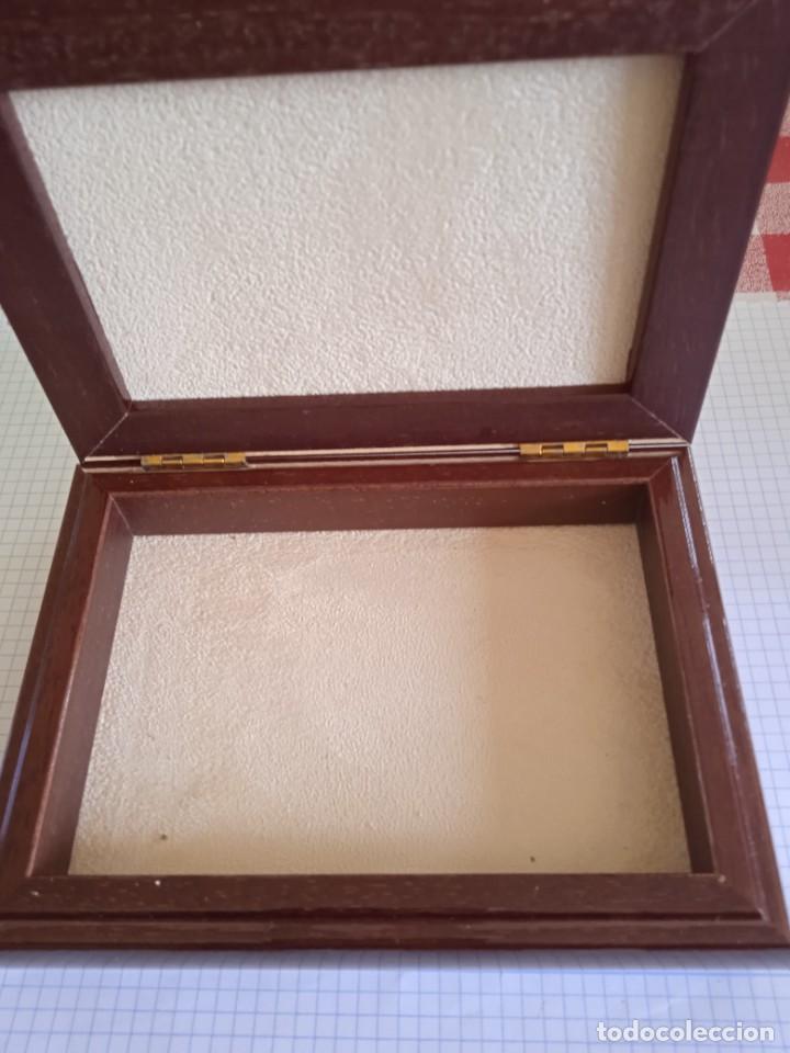 Antig&uuml;edades: Caja de plata - Foto 2