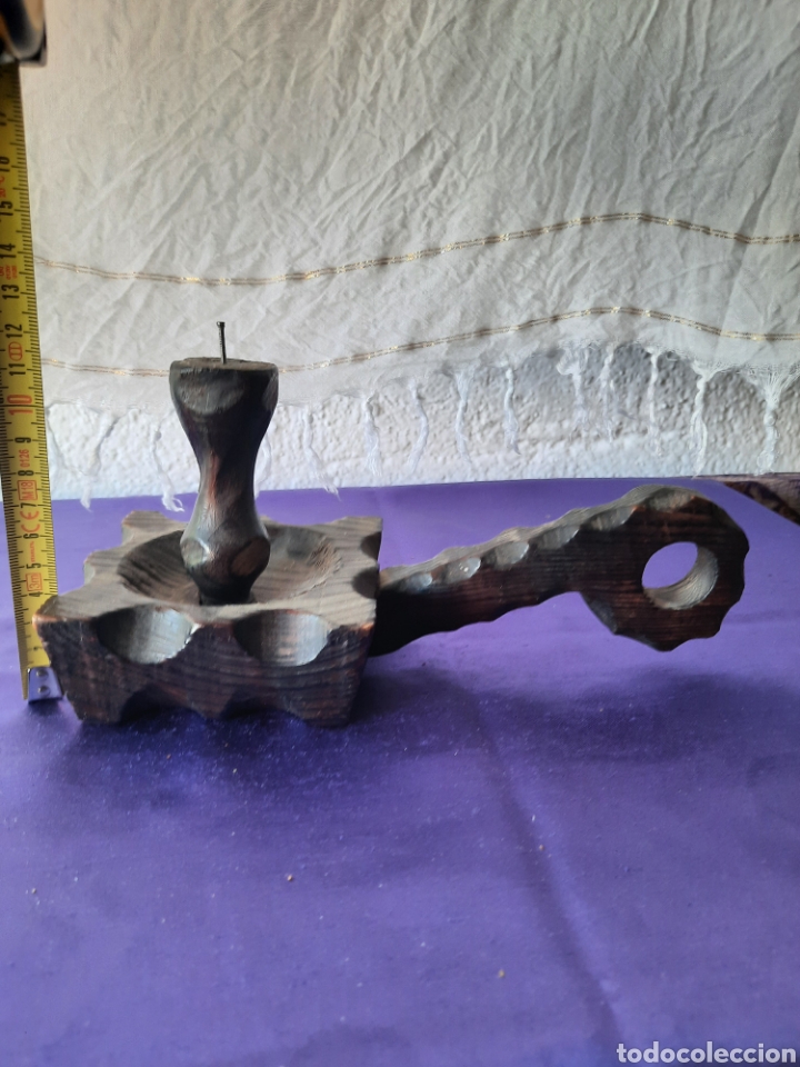 Antig&uuml;edades: Antigua palmatoria r&uacute;stica de madera. - Foto 5