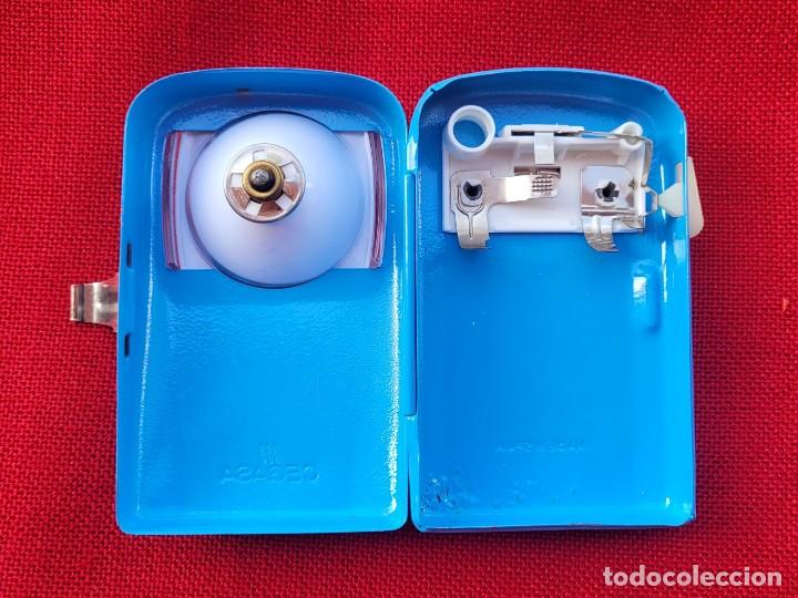 Antig&uuml;edades: Linterna Cegasa azul - Foto 6