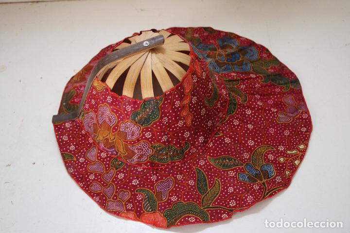 Antig&uuml;edades: gorra indonesia - sombrero plegable de bamb&uacute; - Foto 1