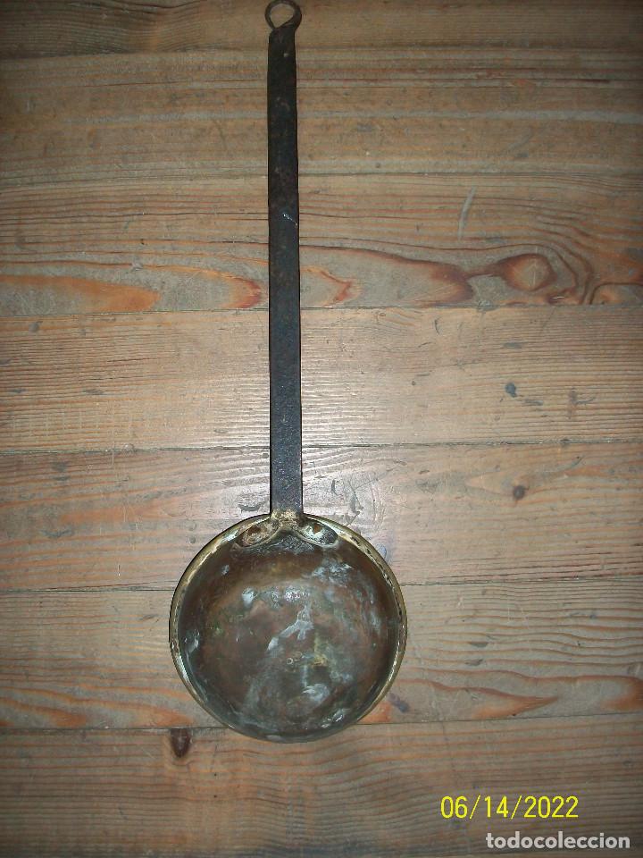 Antig&uuml;edades: ANTIGUO CAZO DE BRONCE - Foto 2