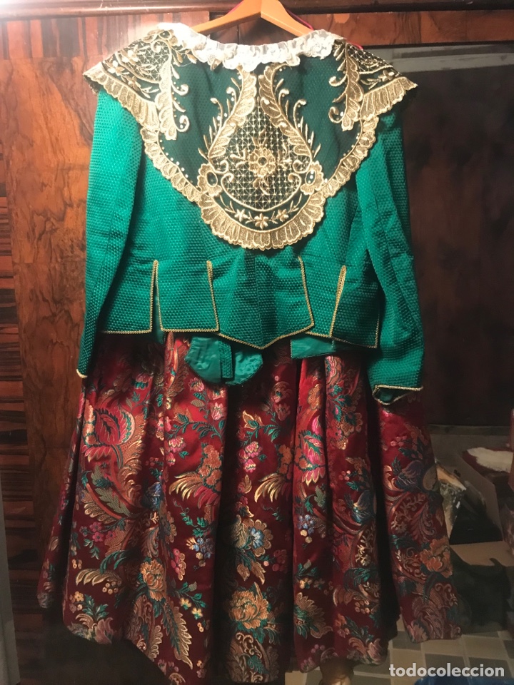 Antig&uuml;edades: Traje fallera - Foto 3