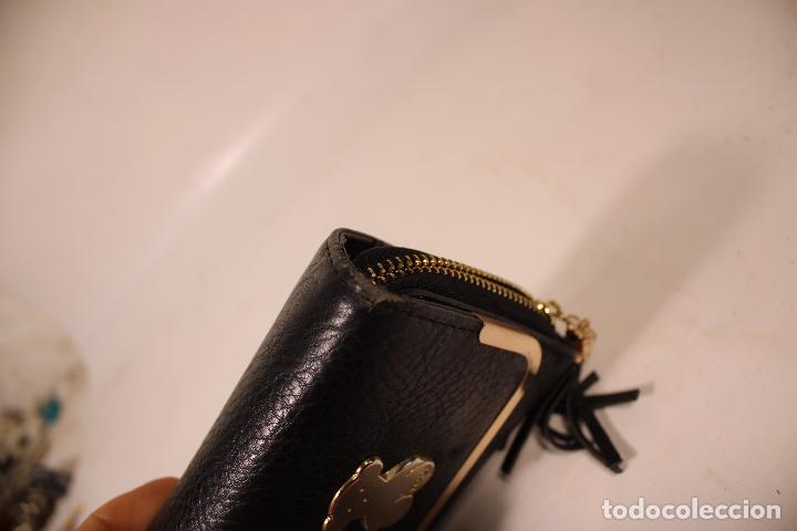 Antig&uuml;edades: bolso monedero tous - Foto 3