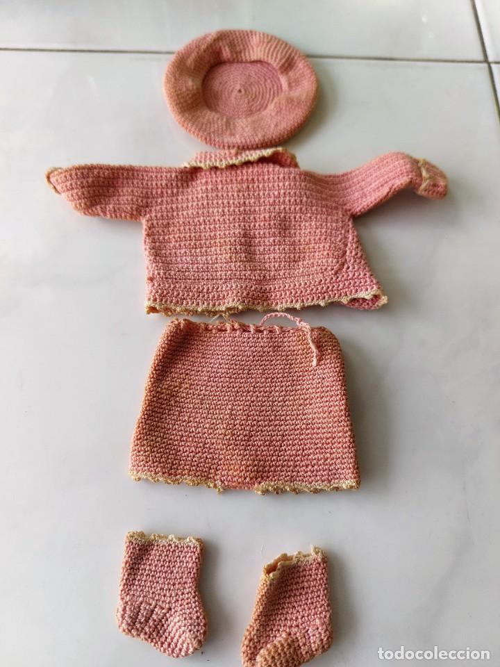 Antig&uuml;edades: MU&Ntilde;ECOS TRAJE ANTIGUO GANCHILLO - Foto 2