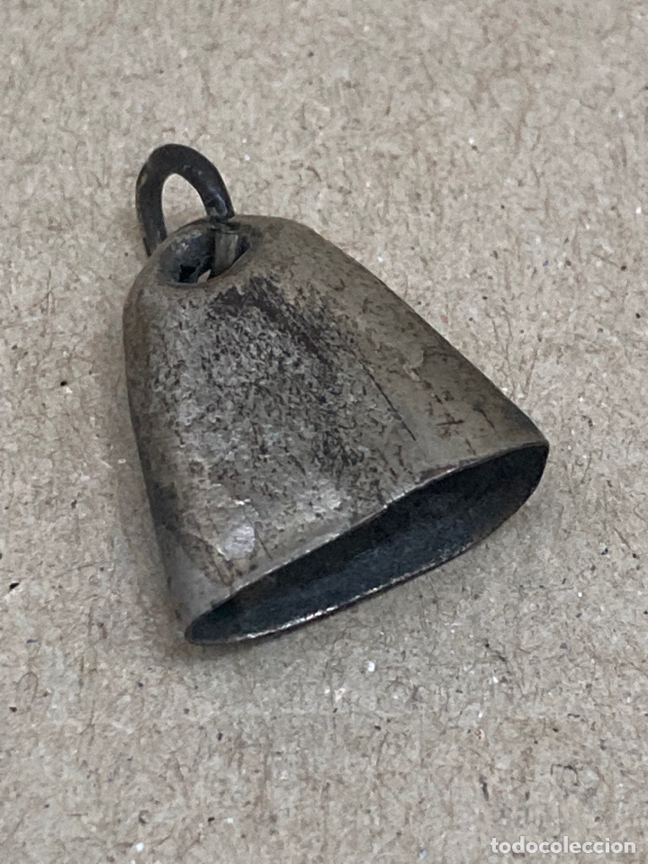 Antig&uuml;edades: colgante antiguo de plata - Foto 1