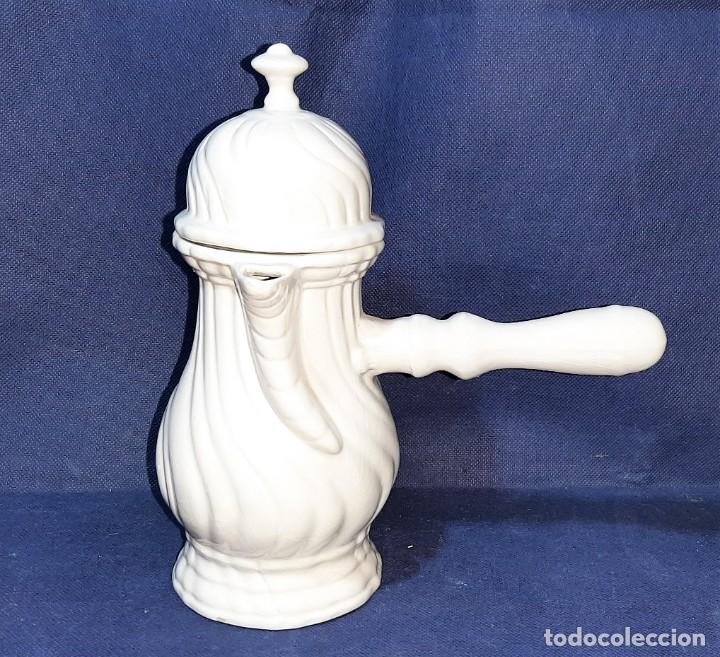 Antig&uuml;edades: Tetera antigua de porcelana - Foto 2