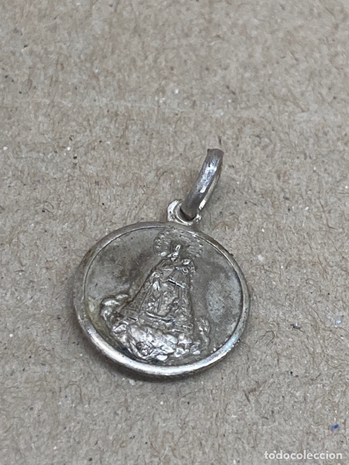 Antig&uuml;edades: Medalla de plata religiosa - Foto 1