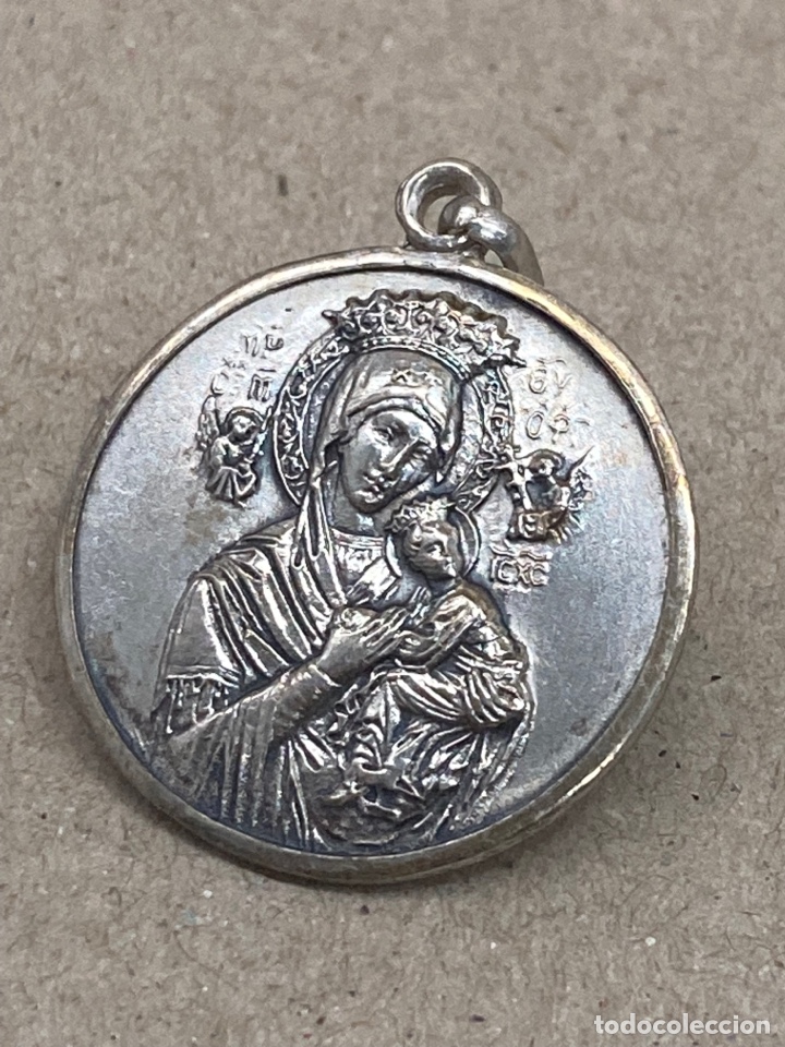 Antig&uuml;edades: Medalla de plata religiosa - Foto 1