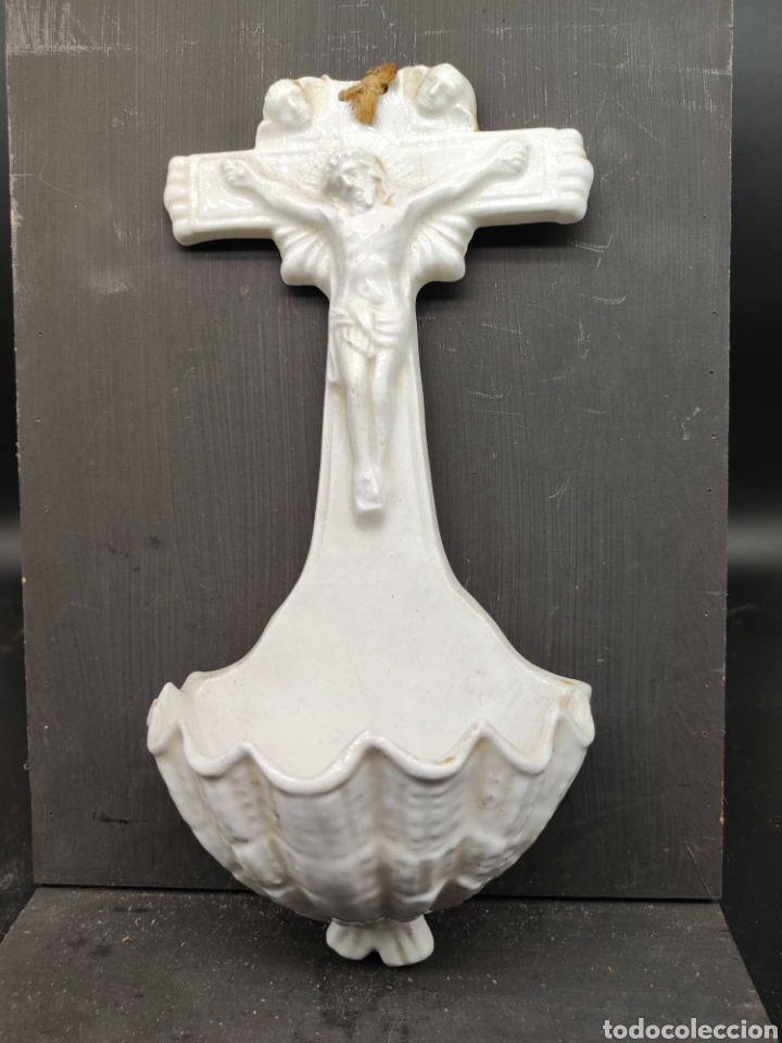 Antig&uuml;edades: Benditera ceramica Sevilla - Foto 1