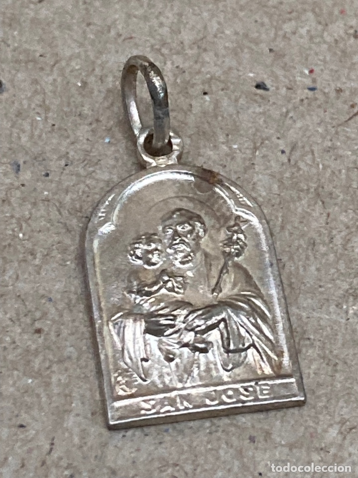 Antig&uuml;edades: Medalla de plata religiosa - Foto 1