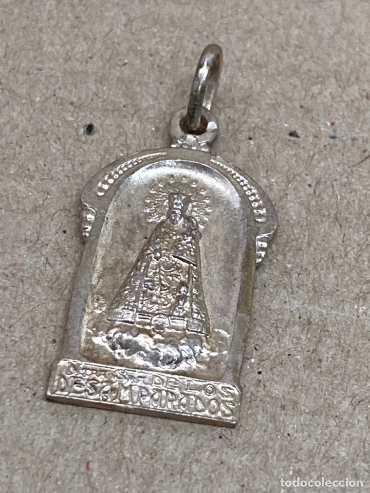 Antig&uuml;edades: Medalla de plata religiosa - Foto 1