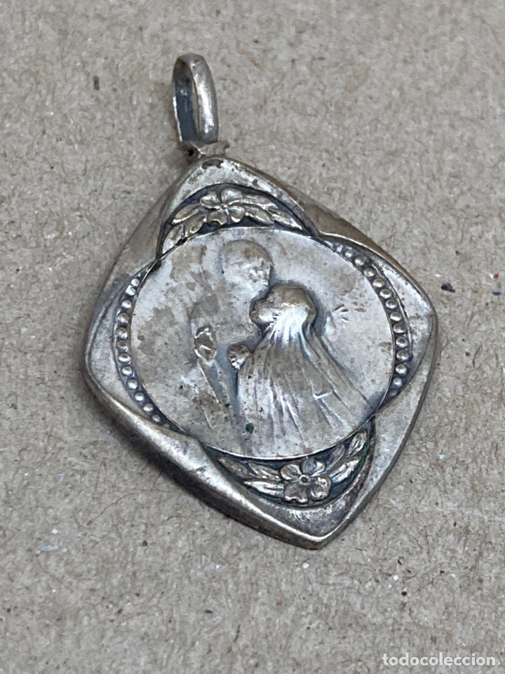 Antig&uuml;edades: Medalla de plata religiosa - Foto 1