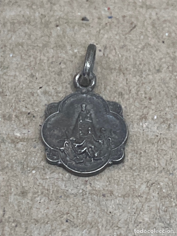 Antig&uuml;edades: Medalla de plata religiosa - Foto 1
