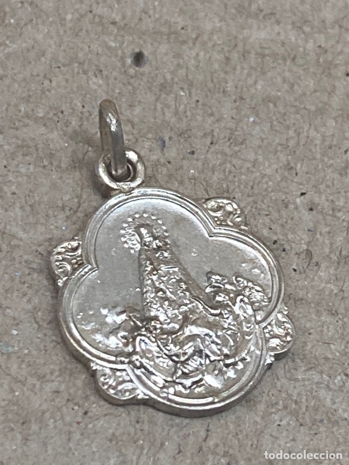 Antig&uuml;edades: Medalla de plata religiosa - Foto 1