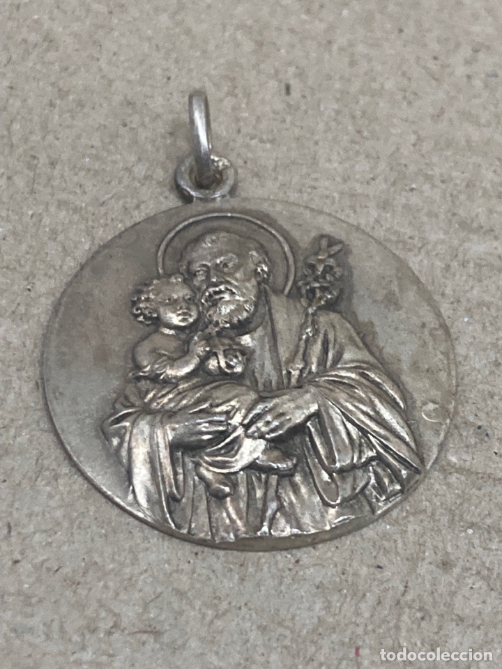 Antig&uuml;edades: Medalla de plata religiosa - Foto 1